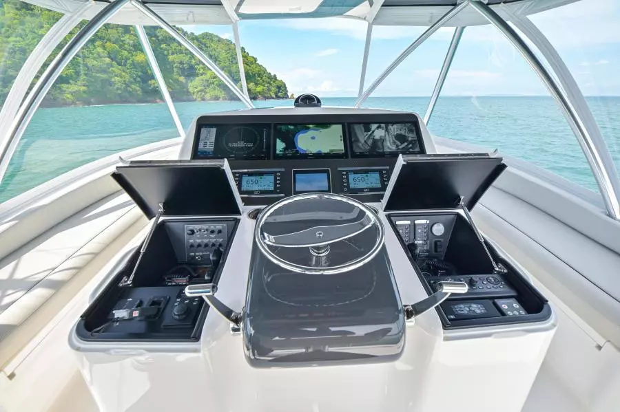 2022 Viking 58 Convertible
