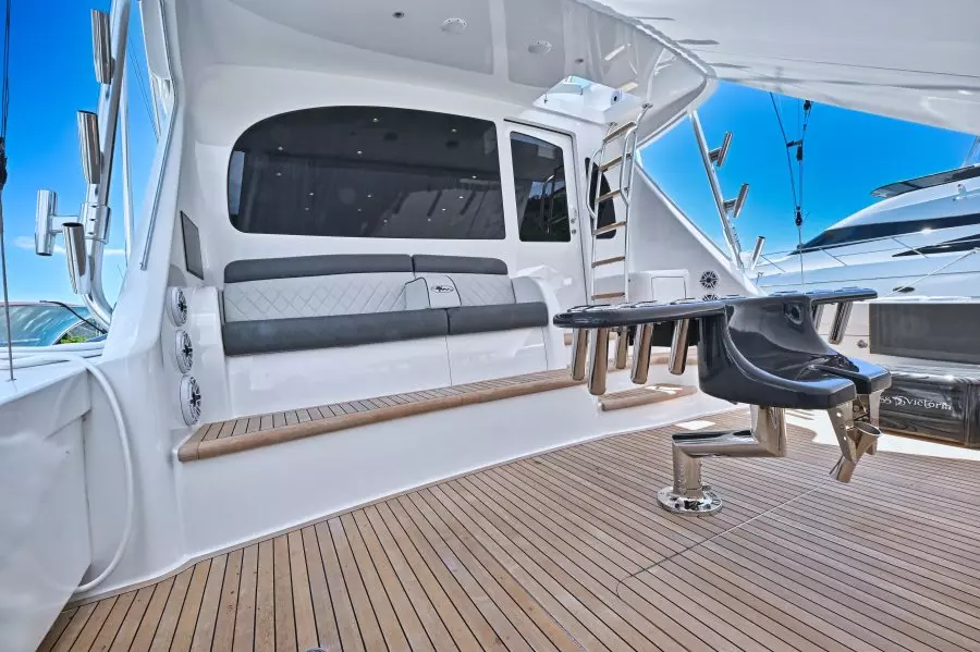 2022 Viking 58 Convertible - Cockpit