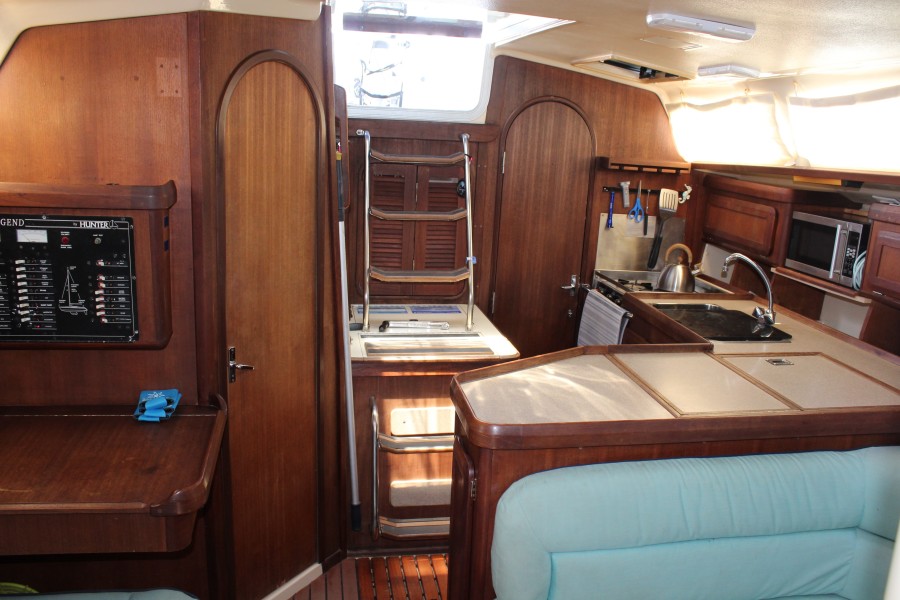 1995 Hunter