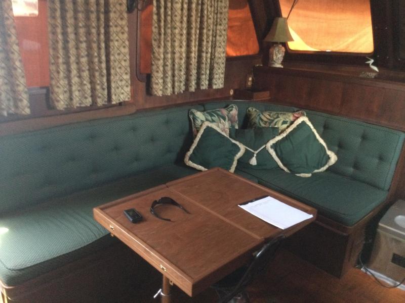 1982 Marine Trader 40 DC