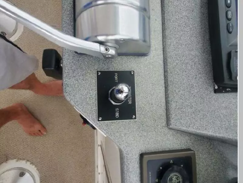 1998 Viking 60 Sport Motor Yacht