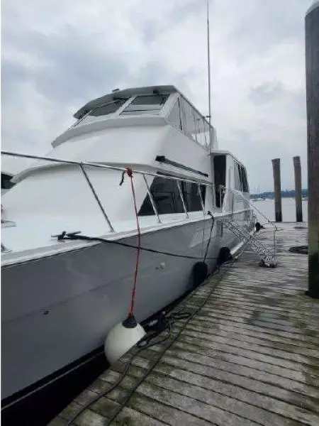 1998 Viking 60 Sport Motor Yacht