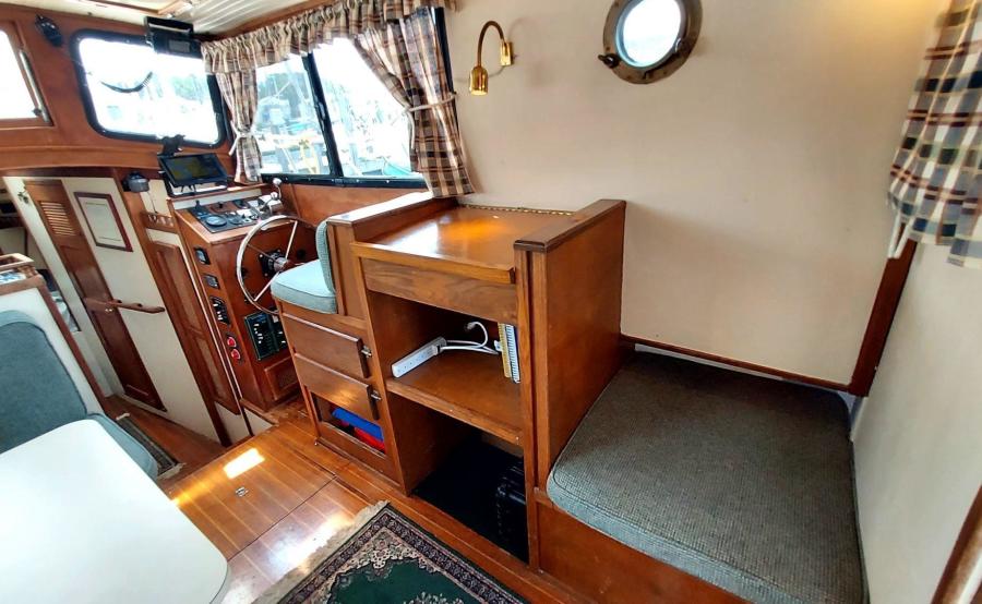 1017 Wandering Star Main Cabin Starboard