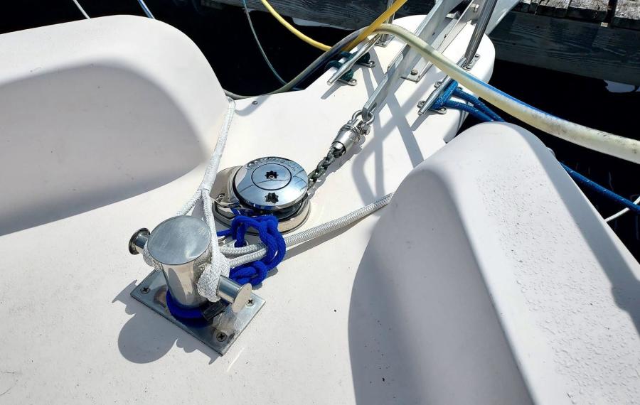 1006 Wandering Star Windlass