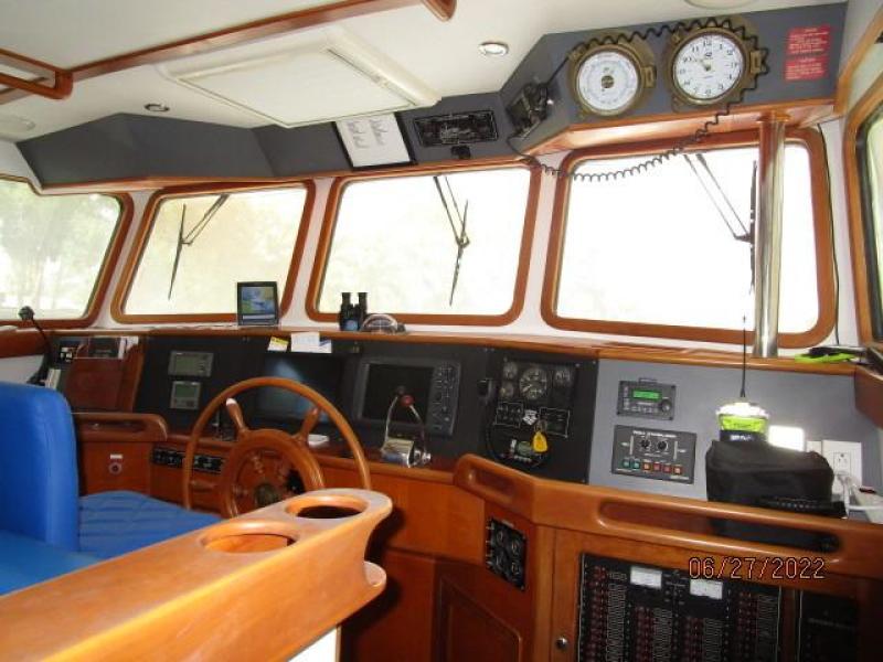 43' Selene pilothouse forward