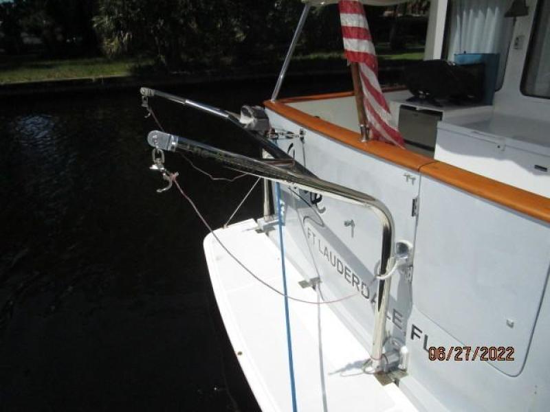 43' Selene tender davits