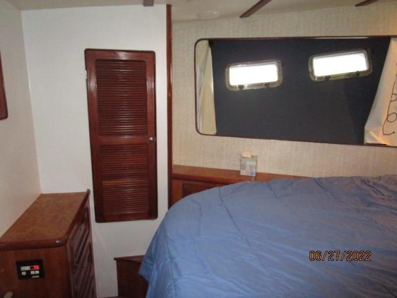 43' Selene master stateroom port