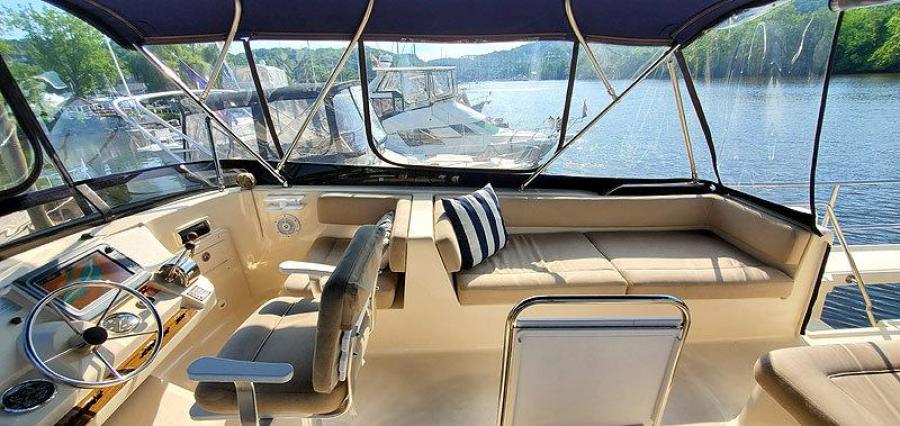 Flybridge Starboard