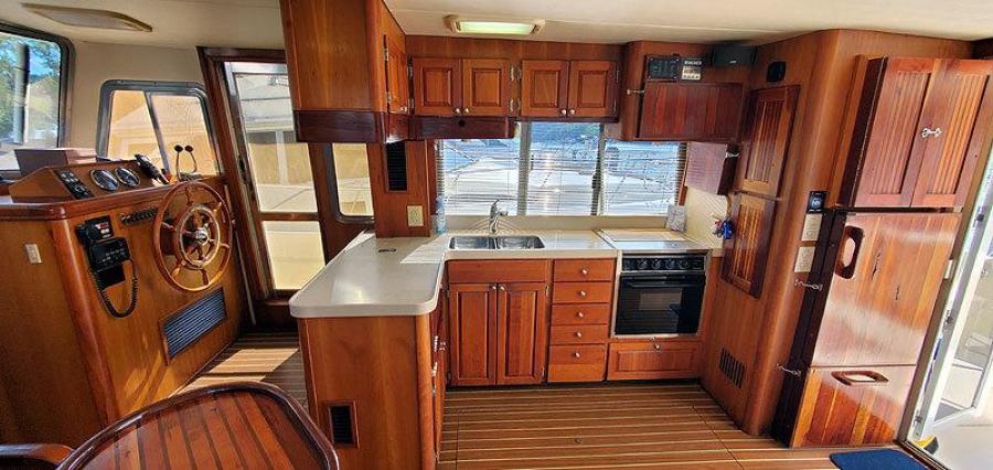 Main Cabin Starboard