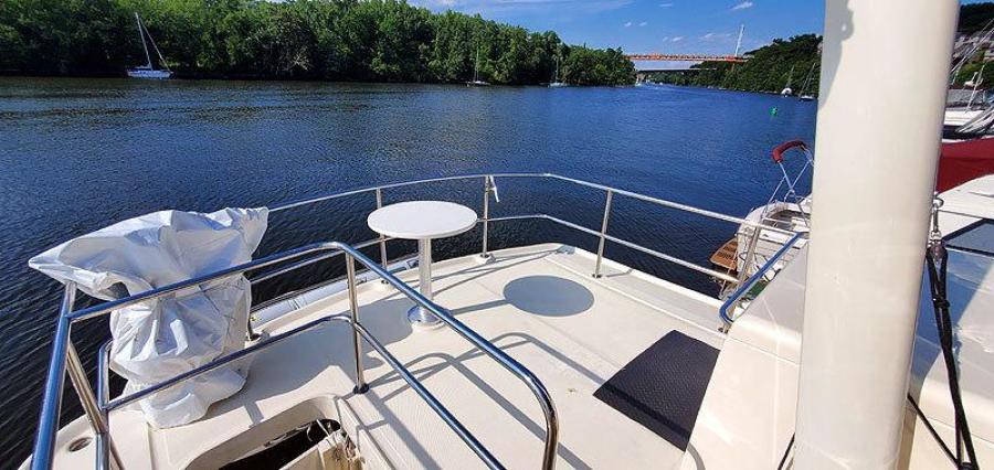 Flybridge Aft Deck Aft