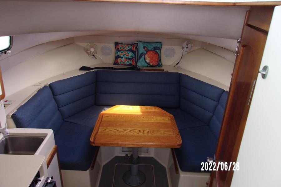 2002 Albin 28 TE