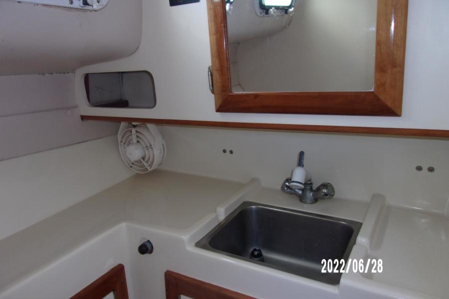 2002 Albin 28 TE