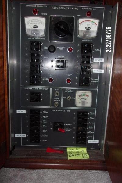 1975 Hatteras 43 Double Cabin