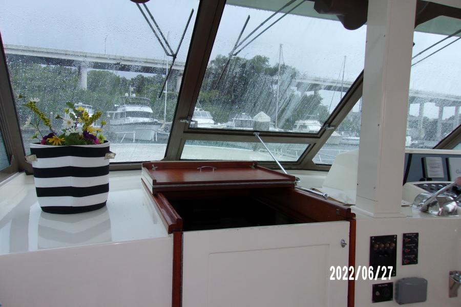 1975 Hatteras 43 Double Cabin