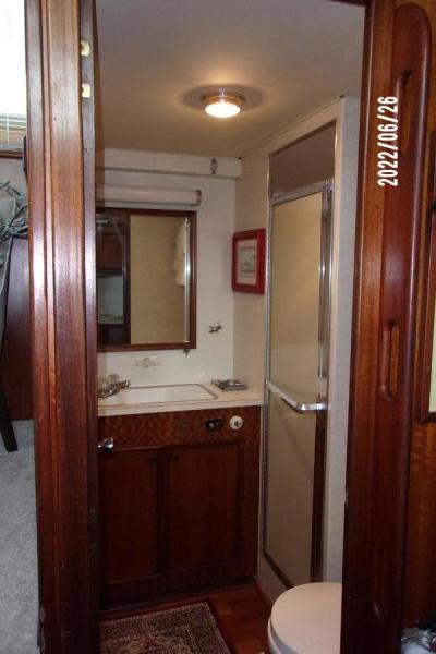 1975 Hatteras 43 Double Cabin