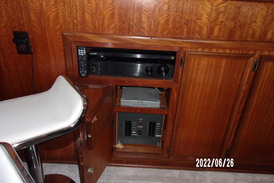 1975 Hatteras 43 Double Cabin