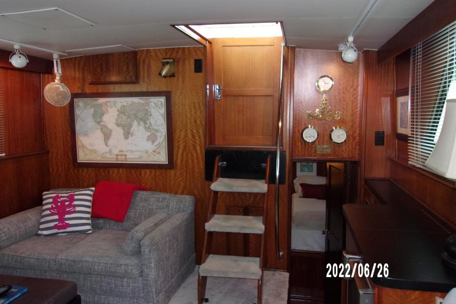 1975 Hatteras 43 Double Cabin