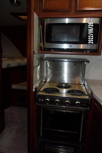 1975 Hatteras 43 Double Cabin