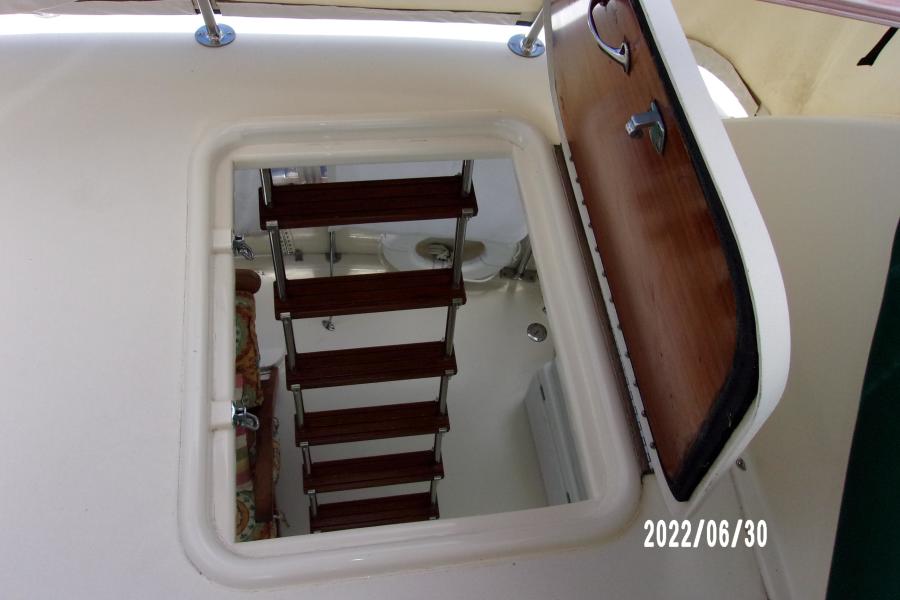 1975 Hatteras 43 Double Cabin