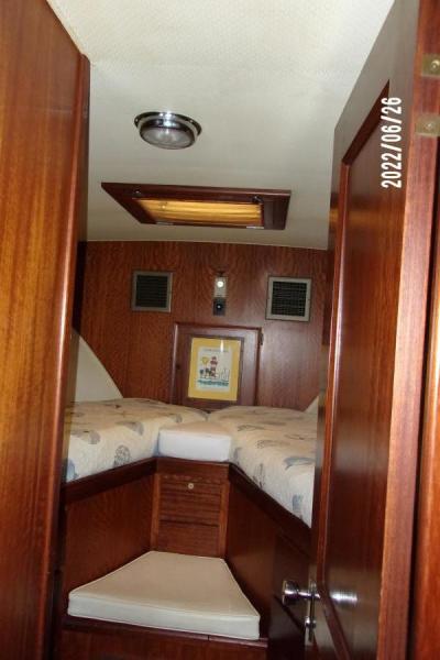 1975 Hatteras 43 Double Cabin