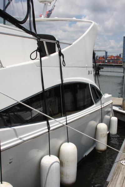 2006 Carver Mariner