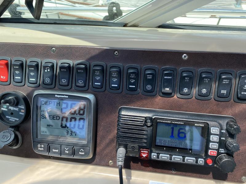 2006 Carver Mariner