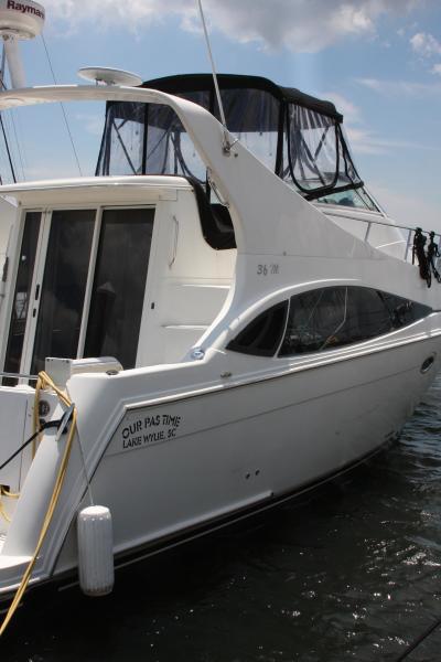 2006 Carver Mariner