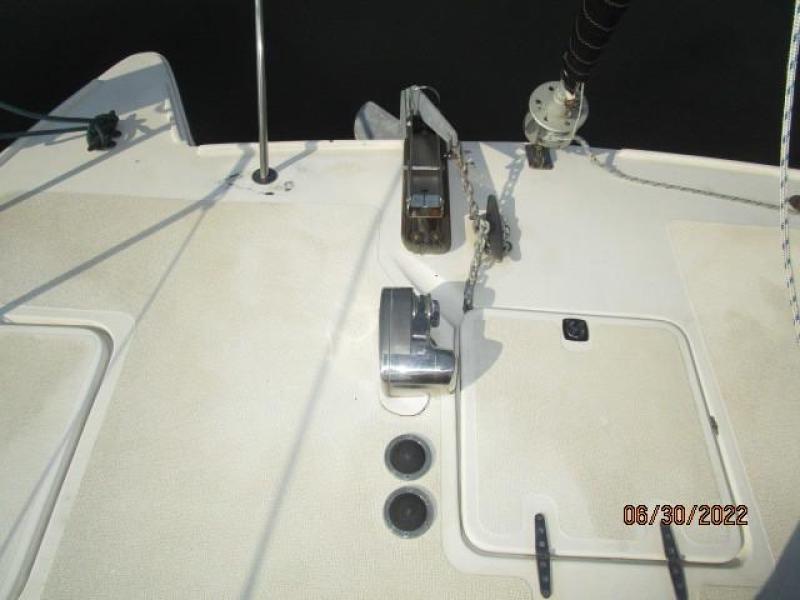 34' Gemini anchor windlass