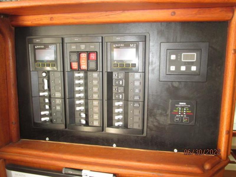 34' Gemini electrical panel