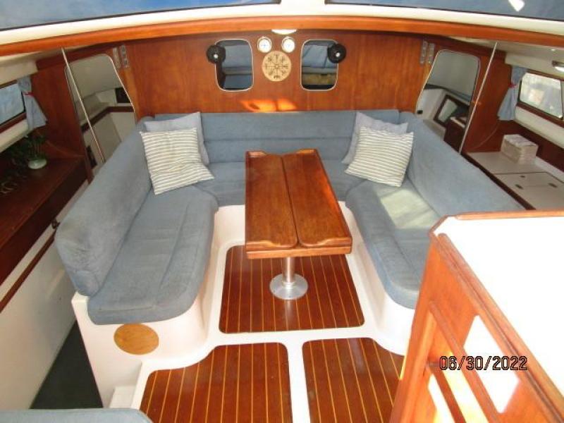 34' Gemini salon