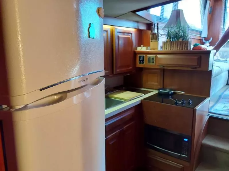 1988 Viking 41 Convertible