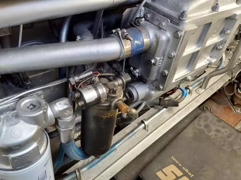 1988 Viking 41 Convertible