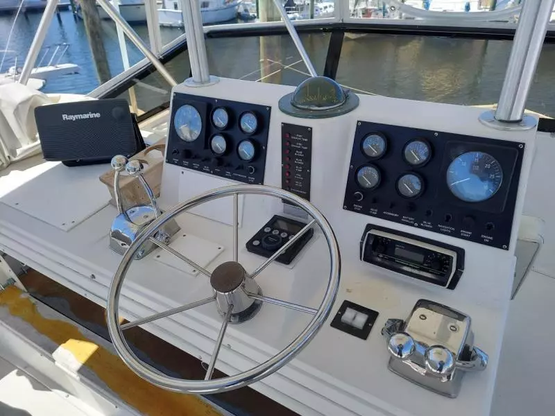 1988 Viking 41 Convertible