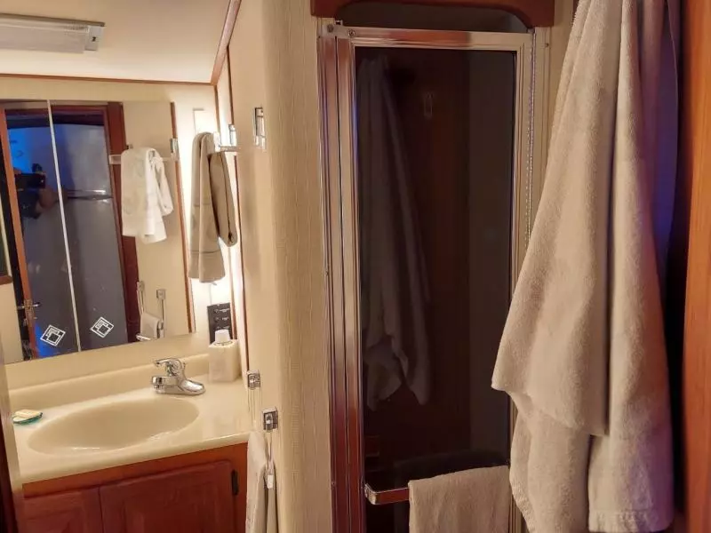 1988 Viking 41 Convertible