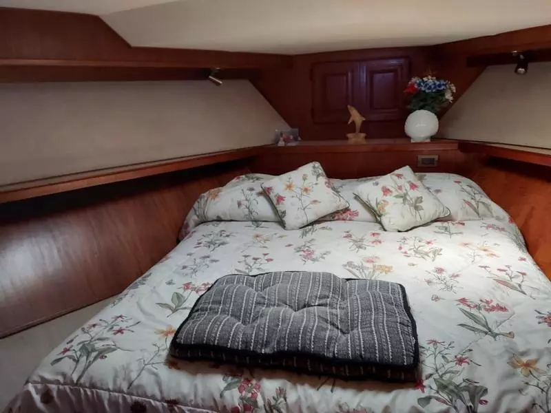 1988 Viking 41 Convertible