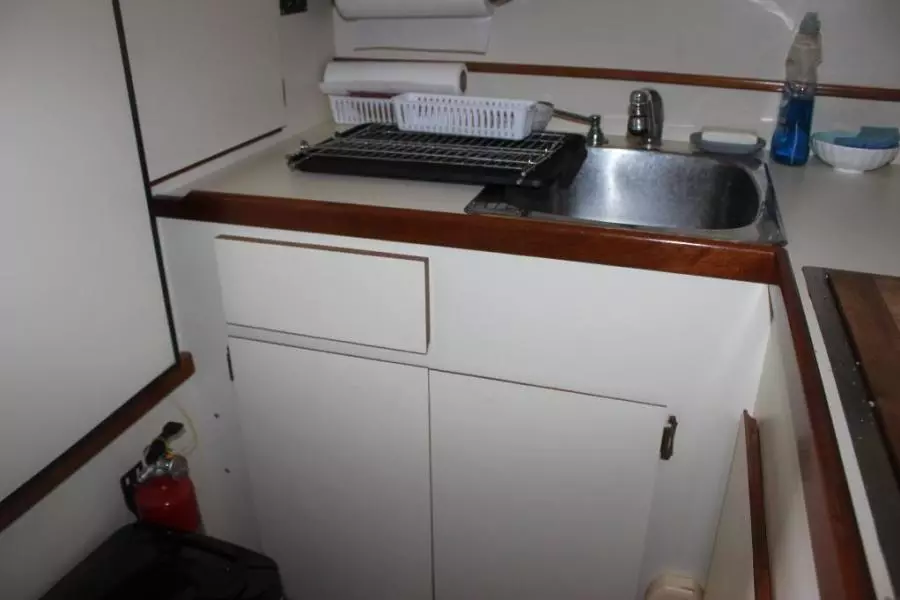 2000 Camano 31 Troll