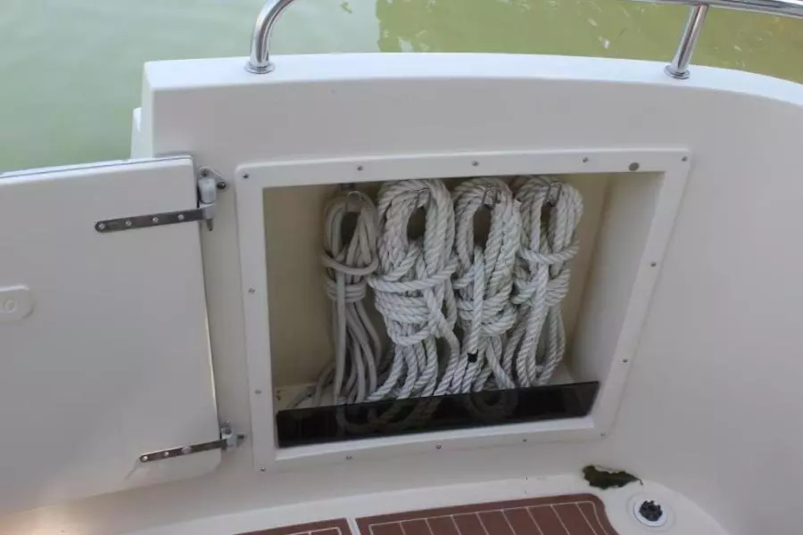 2000 Camano 31 Troll