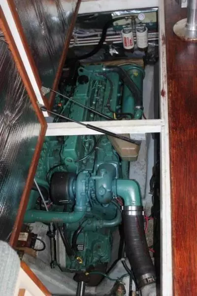 2000 Camano 31 Troll