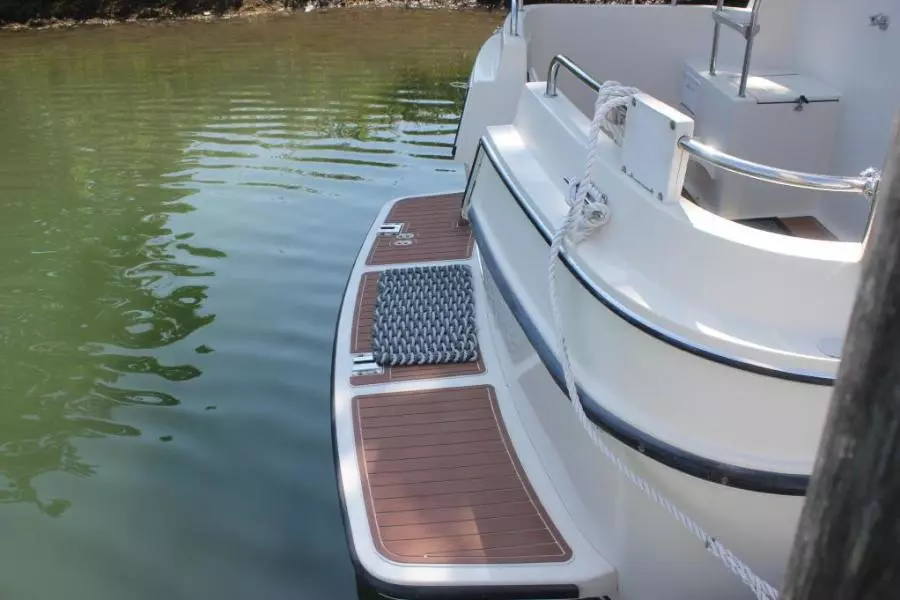 2000 Camano 31 Troll