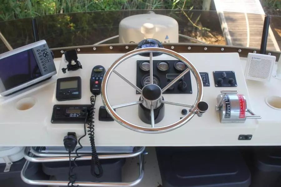 2000 Camano 31 Troll