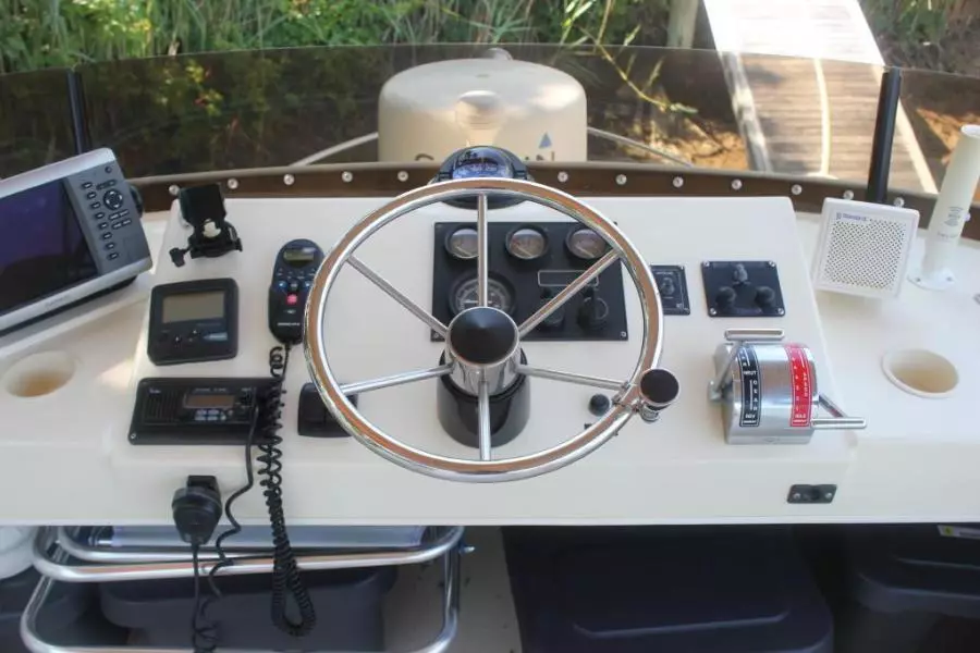 2000 Camano 31 Troll