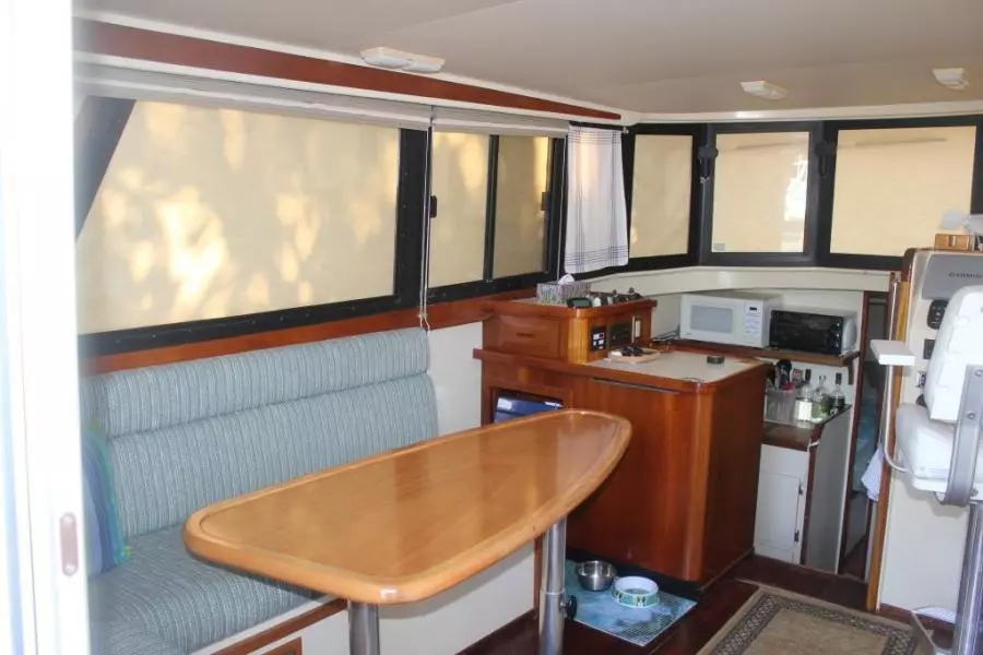 2000 Camano 31 Troll