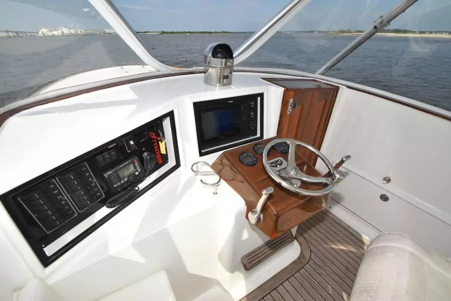 Bimini Twist 27ft Calyber Yacht For Sale