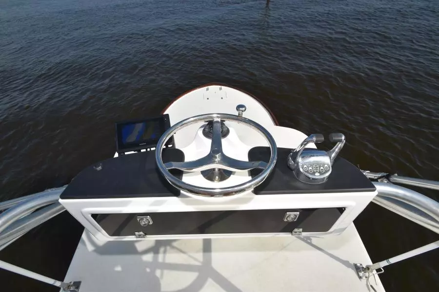 Bimini Twist 27ft Calyber Yacht For Sale