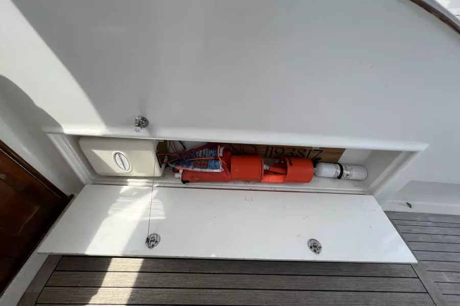 Bimini Twist 27ft Calyber Yacht For Sale