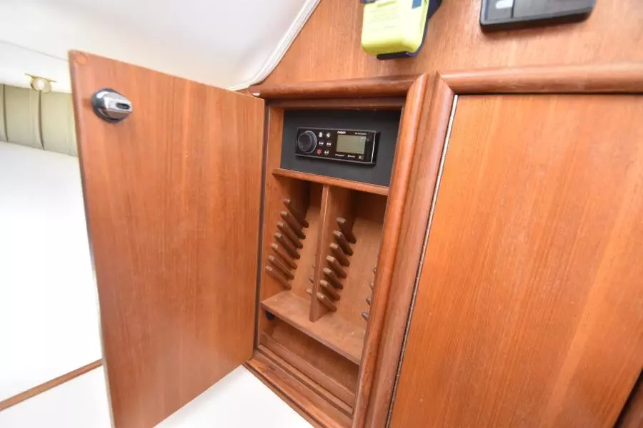 Bimini Twist 27ft Calyber Yacht For Sale