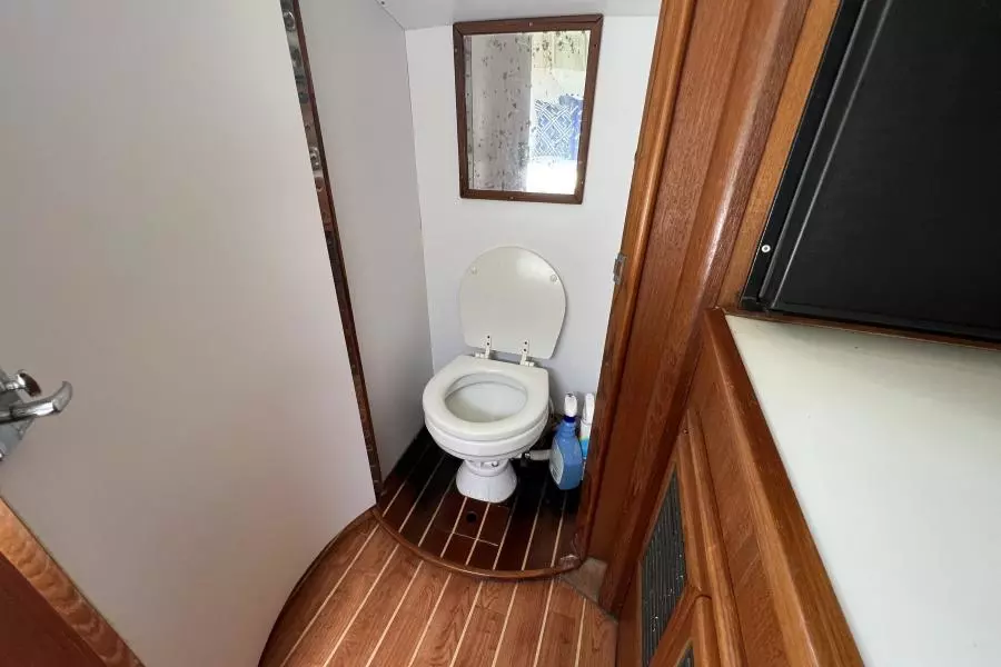 Bimini Twist 27ft Calyber Yacht For Sale