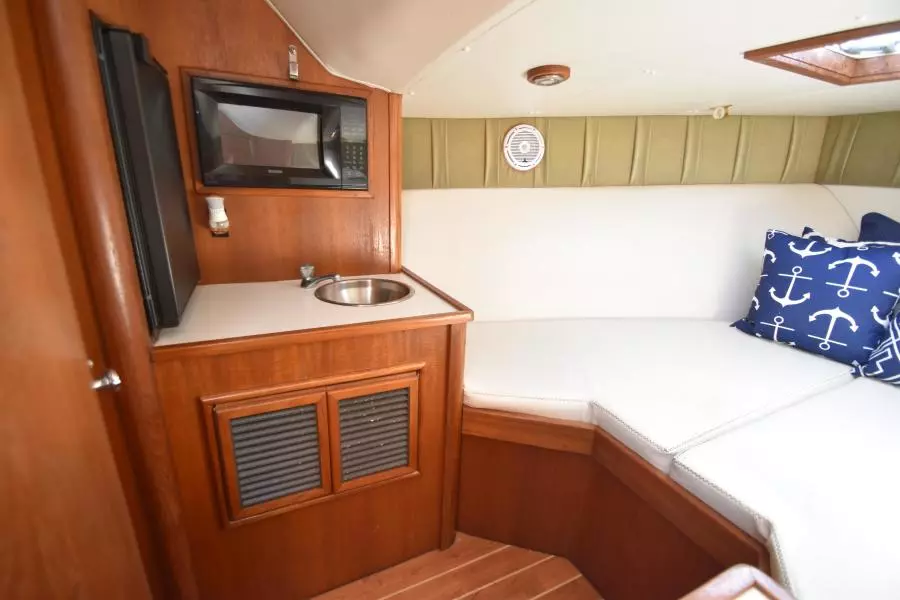 Bimini Twist 27ft Calyber Yacht For Sale