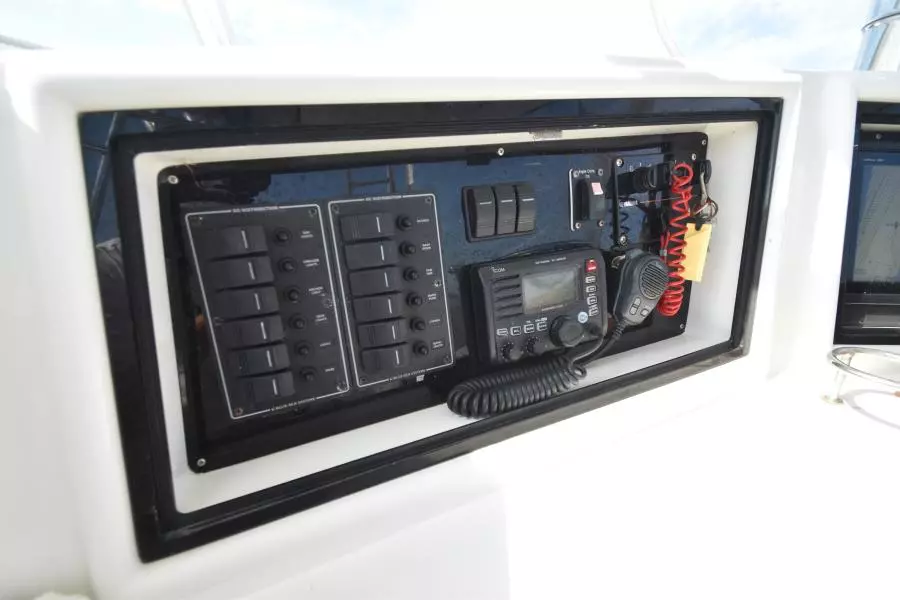 Bimini Twist 27ft Calyber Yacht For Sale