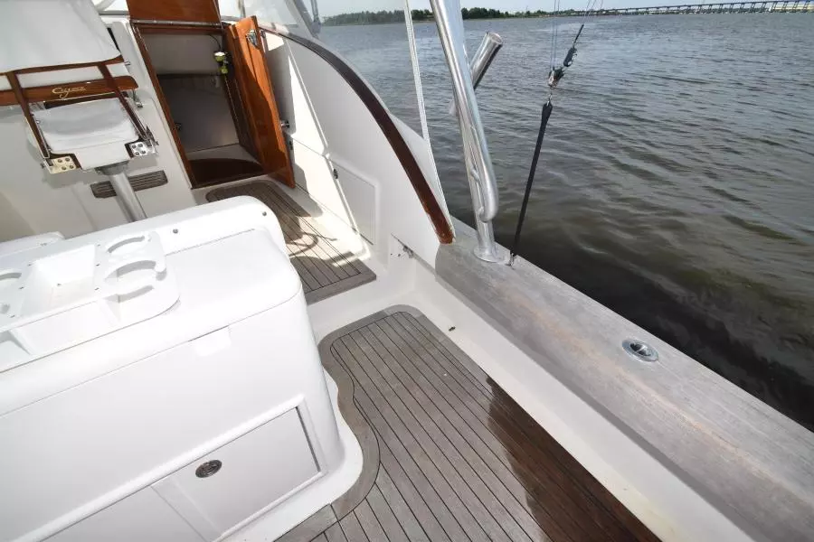 Bimini Twist 27ft Calyber Yacht For Sale